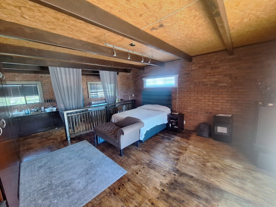 4 Bedroom Property for Sale in Pellissier Free State